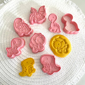 Wild Dough, Stamper and Cutter Sets, Dinosaurs