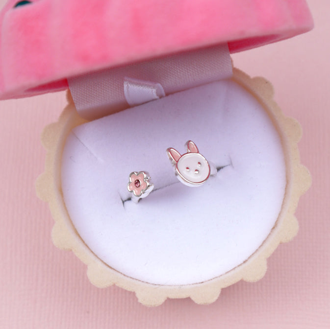 Bunny Flower Ring in Velvet Cupcake Box