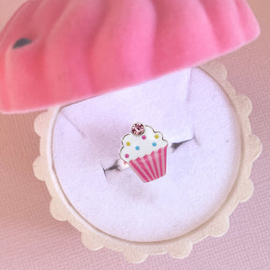 Cupcake Ring in Pink Cupcake Velvet Box