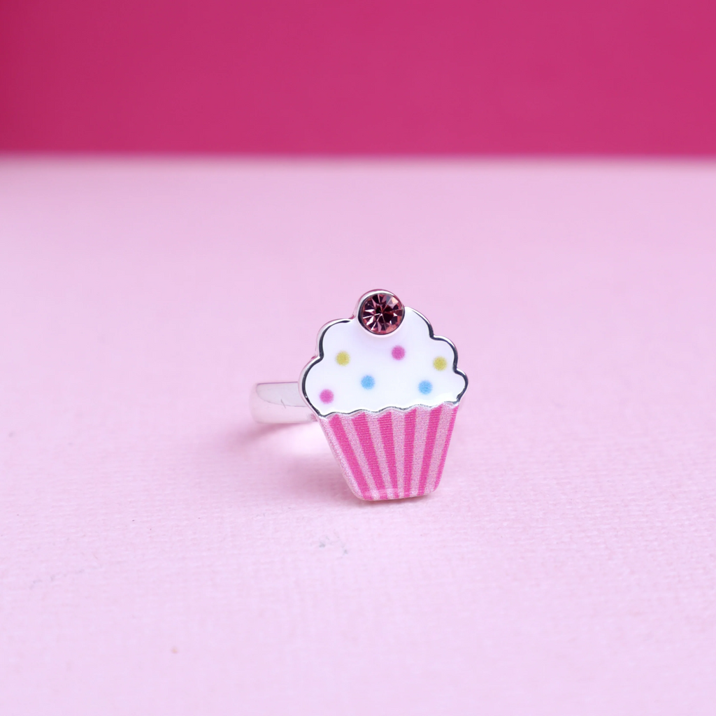 Cupcake Ring in Pink Cupcake Velvet Box