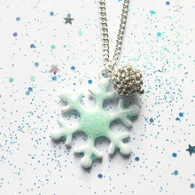 Load image into Gallery viewer, Snowflake Necklace