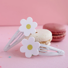 Load image into Gallery viewer, Mon Coco -Daisy Hair Clips