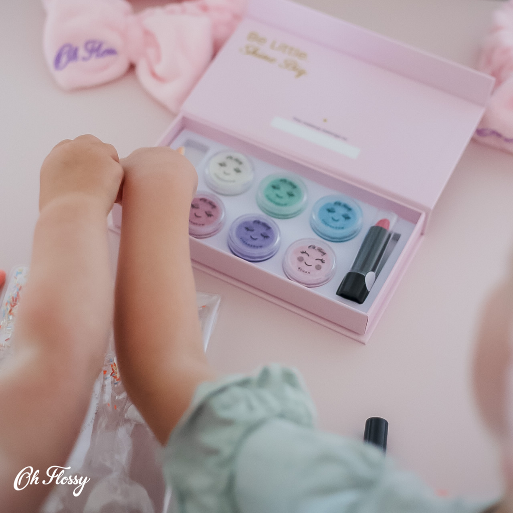 Oh Flossy - Deluxe Makeup Set