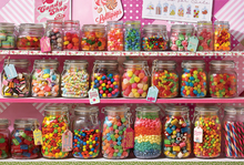 Load image into Gallery viewer, Candy Store, 2000pc Puzzle, Compact