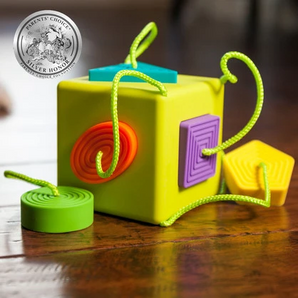 OOMBEE CUBE