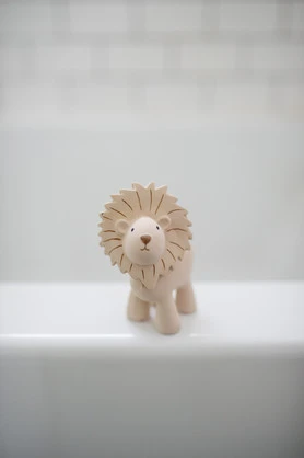 MY 1ST  TIKIRI Safari: LION RATTLE TOY