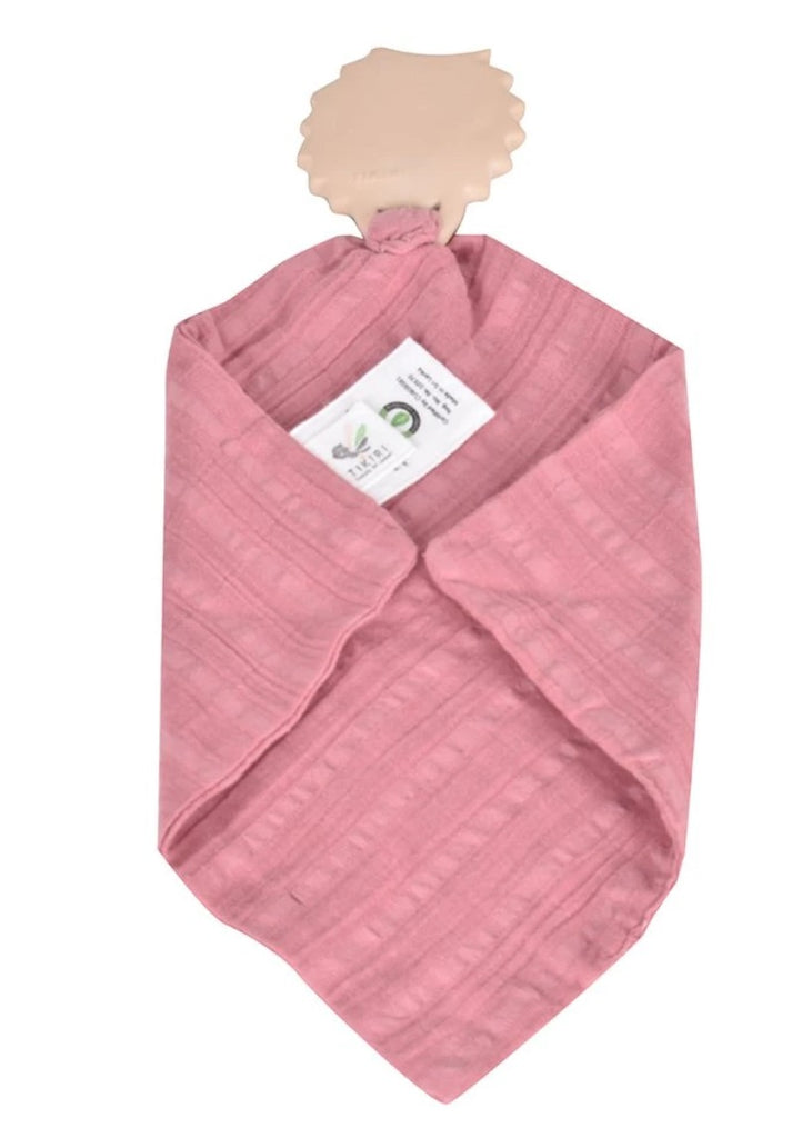Comforter 100% Organic - Lion - in Dusty Pink Muslin with Rubber Teether