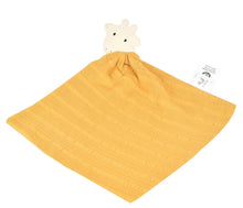 Load image into Gallery viewer, Comforter 100% Organic -Giraffe in Mustard Muslin with Rubber Teether-