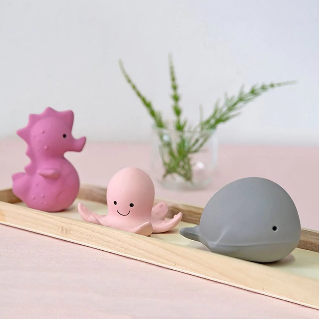 WHALE - NATURAL RUBBER RATTLE & BATH TOY